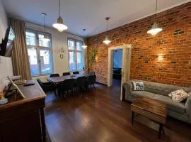 Klimatyczny apartament na 6 osób 1 sypialnia, 2 pokoje, 2 toalety, światłowód, Stare Miasto Toruń