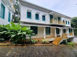 Iksana By DanCenter | 3BHK | Pvt Pool | Siolim, GOA, hotel v destinácii Jua