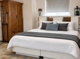 Luxe studio voor 2 personen en groot zwembad, hotel a Sint Jozefsdal