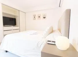 Confort y estilo en monoambiente con pileta y SUM