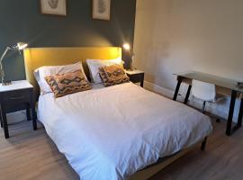 Two bed Seaside retreat، فندق في دبلن