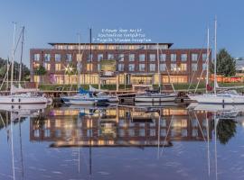 Hotel Stadthafen Stade, hotel em Stade