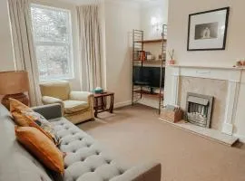 Bright 2-Bed Flat in Huntingdon Town Centre