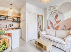 Bright romantic stay in the heart of Bordeaux