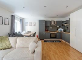 Large Maisonette I 90 m2 I For Groups & Families I 9 Guests I 3 Rooms, Hotel in Kapfenberg