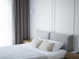 Видові апартаменти з видом на Дніпро та басейн