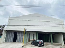 OYO 95130 Poerto Lemon Guest House, hotel en Wonosari