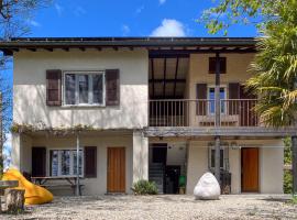 Casa Roccolo, hotel din Astano
