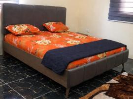 DAL Multibiz Guest House, hotel em Paynesville