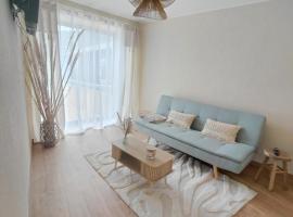 Au bonheur de Louann JACUZZI, hotell i Darbres