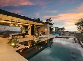 Infinity Pool Villa , 4 Suites & Private Casita