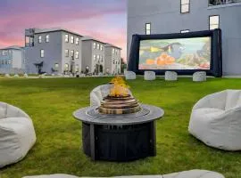 The Grove 26 by Stay on 30