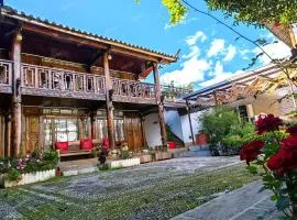 In Spring Country Courtyard in Lijiang