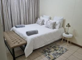 Serene Apartment at Arlington with power backup, hotel Bulawayóban