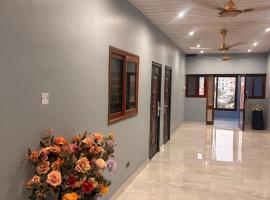 CL Guesthouse, hotel v mestu Accra