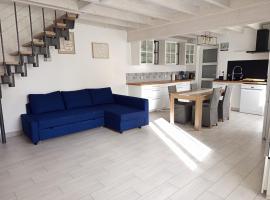 Maison 3 Chambres - 3 SDB - garage, Hotel in Saint-Macaire