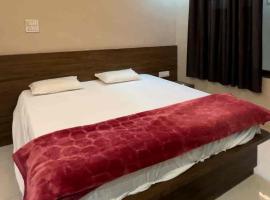 Hotel shiv shakti yatri niwas, khách sạn ở Maihar