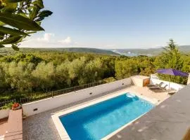 Holiday Home Villa Agneza by Interhome