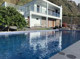 Villa O Pomar with optional heated pool
