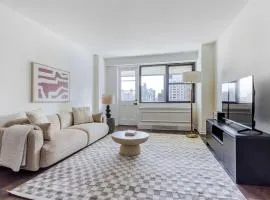 Blueground Yorkville pool nr Central Park NYC-2219