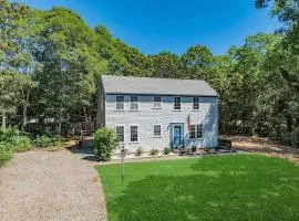 Minutes from Beaches Outdoor Shower Fire Pit