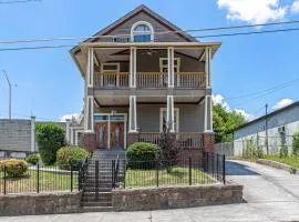 Covenant Park 3 Min - Old City 5 Min - Sleeps 16