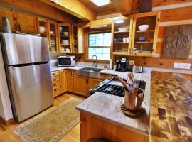 The Oakes, готель у місті Черокі