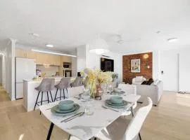 Shanana Kings Beach Escape