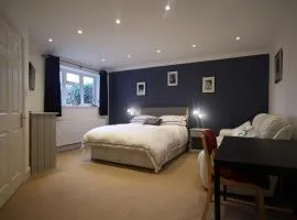 Mahe - Lee on the Solent