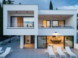 Holiday Home Moderne Villa XeMa am Meer- magischer Blick by Interhome