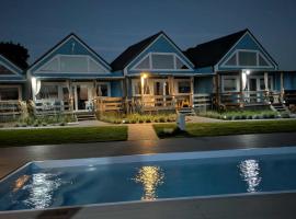 Domki Rekreacyjne "Błękitne Wzgórze", hotel u gradu 'Żałe'