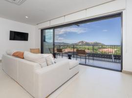 Mar y Selva at Naumi, Ocean Views & Beach Club, hótel í Sardinal