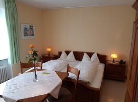 Gasthaus Decker, hotel en Mittenaar