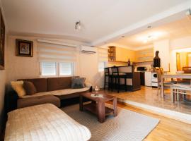 Grahovo Lake, отель в городе Čelina