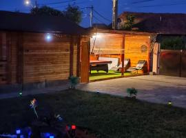 Sunset Oasis, Hotel in Dătăşeni