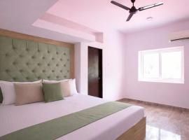 Calangute में, होटल Spacious Quad Suite Rooms