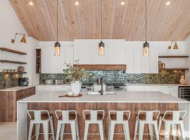 32 Chemin Blanc, hotelli kohteessa Stoneham