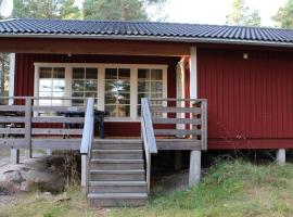 Holiday Home Rustikales Landhaus Orre - mit Terrasse by Interhome, hotell sihtkohas Loftahammar