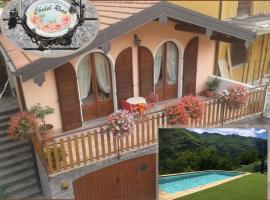 Chalet con Piscina, hotel em Garzeno