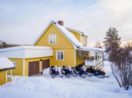 Holiday Home Gemütliches Ferienhaus in der Wildnis Lapplands by Interhome, hotelli kohteessa Blattniksele