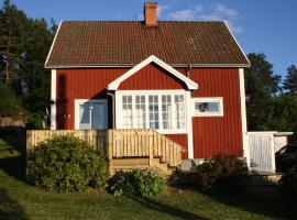 Holiday Home Willkommen im Stable House by Interhome, hotel a Storfors