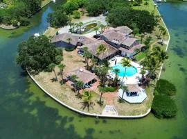 Holiday Home Villa Das Insel-Resort by Interhome