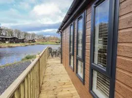 Lakeside Lodge