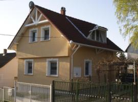 Holiday Home in Igal mit Terrasse und Grill by Interhome, Hotel in Igal