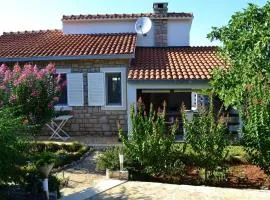 Apartment Rollstuhltauglich- Terrassen am Felsenstrand by Interhome