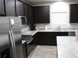 Modern Desert Retreat with and Mountain View