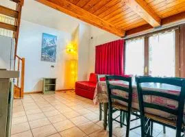 Apartment Zwei-Zimmer-Wohnung im Dachgeschoss 5 p- l- Villa Frejus by Interhome