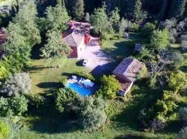 Holiday Home Rustikale Villa mit Swimmingpool in den toskanischen Hügeln by Interhome