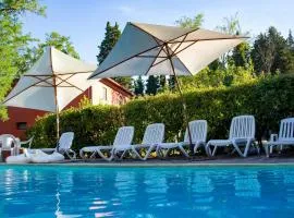 Apartment Rustikale Wohnung mit Swimmingpool in den Hügeln der Toskana by Interhome