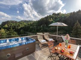 Holiday Home Medieval Tower mit Whirlpool auf der Dachterrasse by Interhome, hotell i Stia